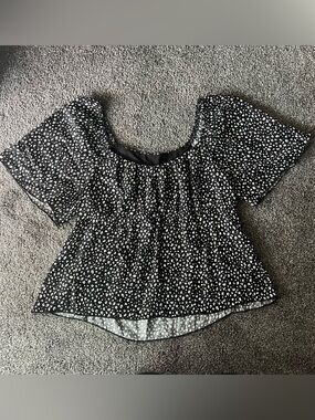 Black and White Printed Women's Top